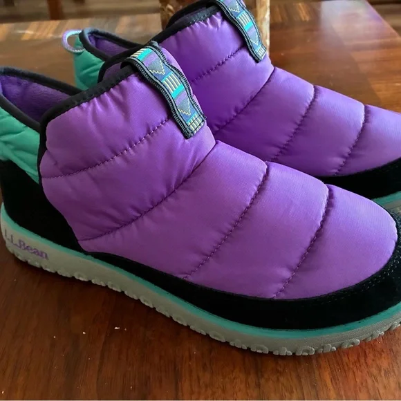 New L.L. Bean Purple and Black Mountain Classic Quilted Booties - Picture 2 of 8